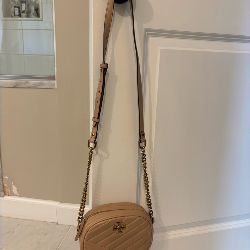 Tory Burch Tan/pinkChevron Crossbody Bag - Picture 4 of 5